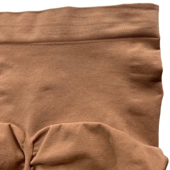 SKIMS Sculpting Mid-Waist Brief NEW Shapewear Sienna‎ Womens S/M - Picture 7 of 12